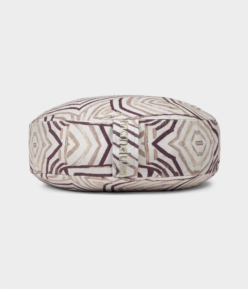 manduka-equa-meditationskissen-rund-buchweizen image 8