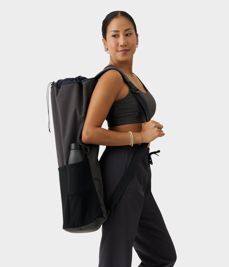 manduka-hala-mat-tr-ger-yogamattentr-ger-aus-recyceltem-nylon-verstellbar image 2