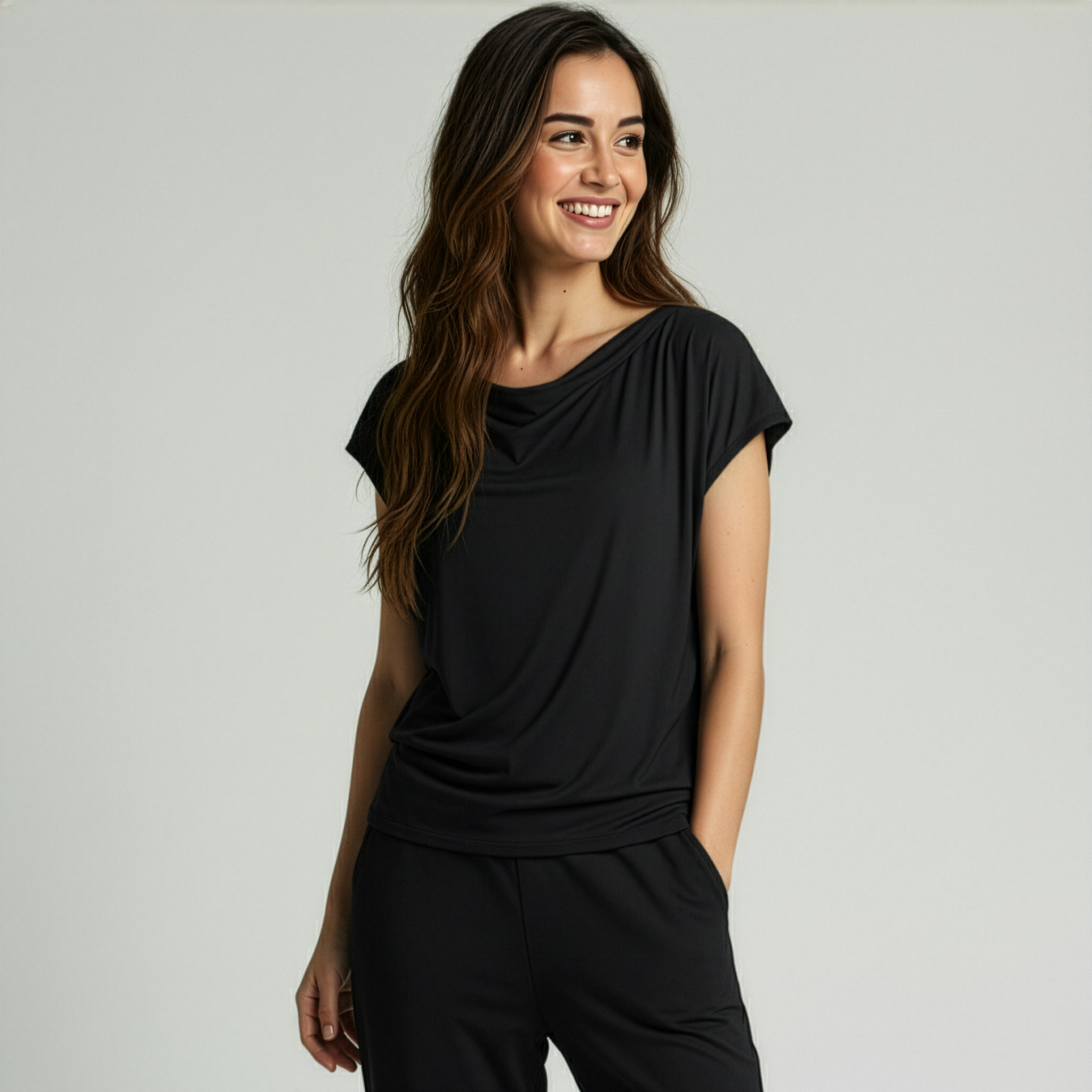 yogistar-yoga-shirt-flowing-batwing-ala-schwarz image 1