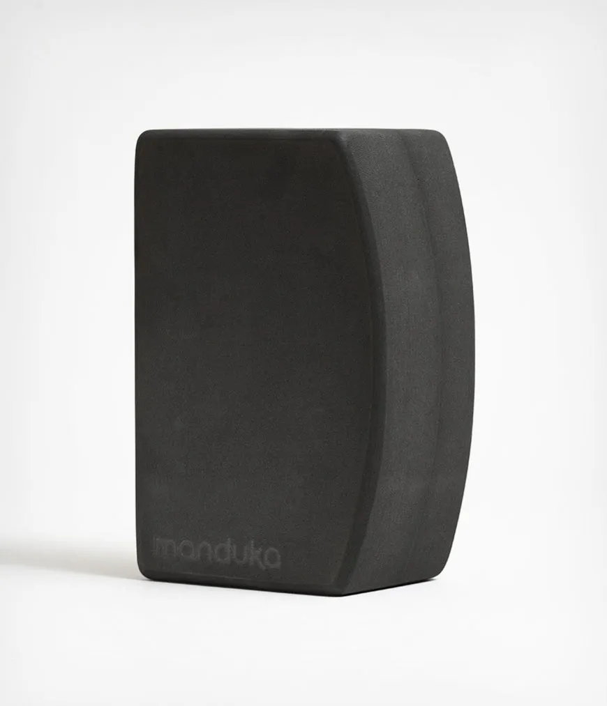 manduka-unblok-recycelter-schaumstoff-yogablock image 1