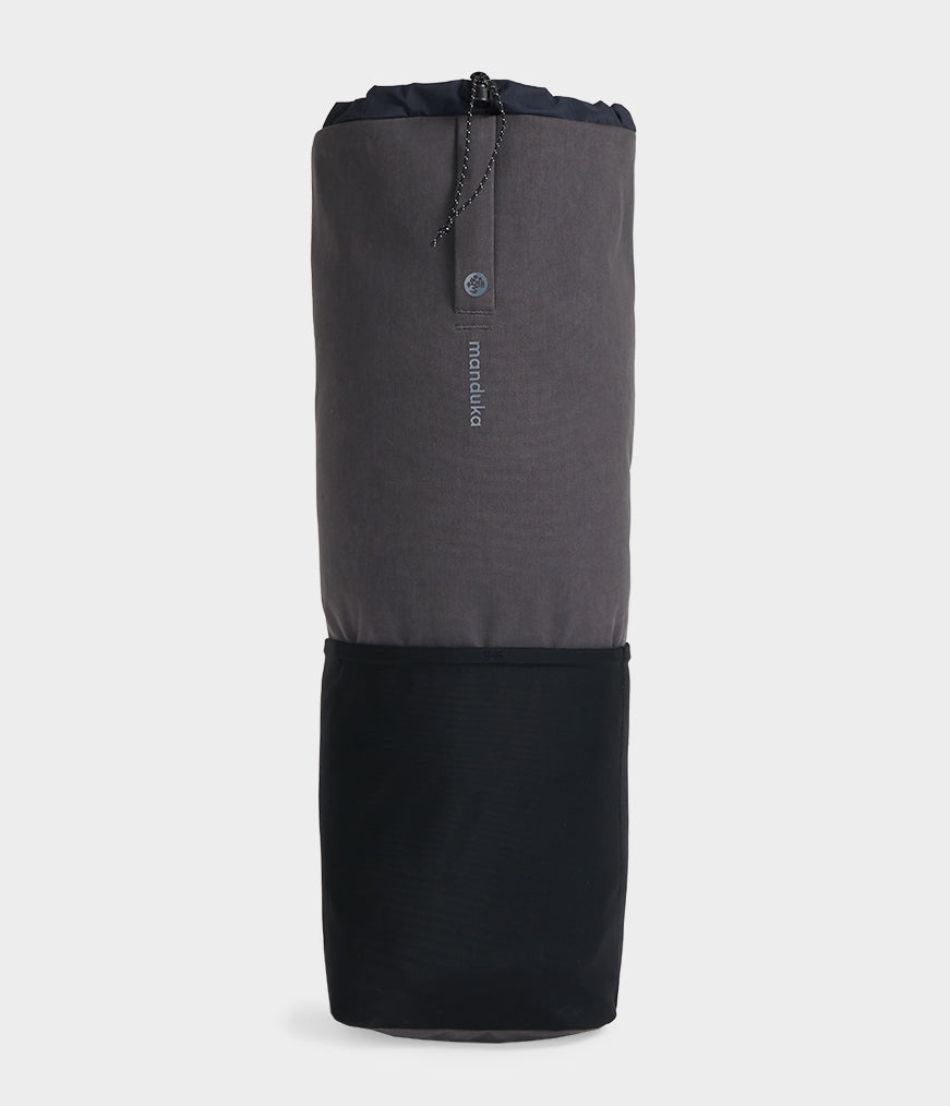 manduka-hala-mat-tr-ger-yogamattentr-ger-aus-recyceltem-nylon-verstellbar image 1