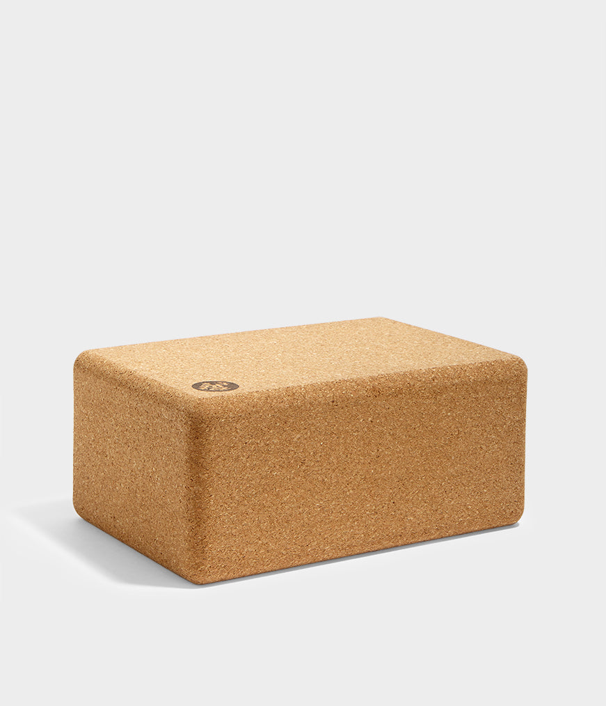 manduka-kork-yogablock image 2