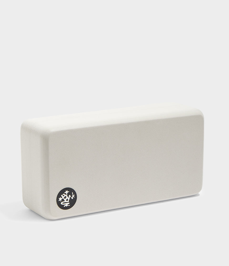 manduka-lean-recycled-foam-yoga-block image 7