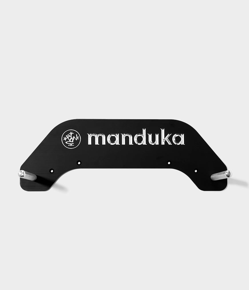 manduka-wandmattenregal-zur-mattenaufbewahrung image 5