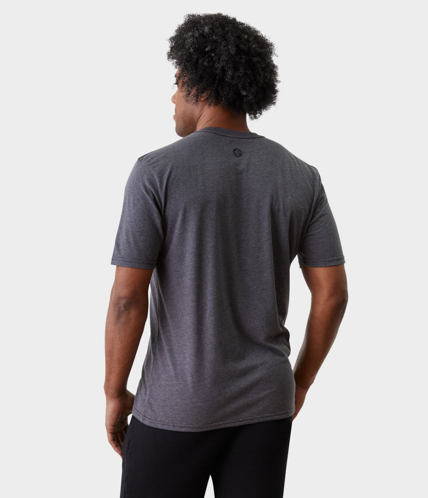 manduka-vinyasa-tee-herren-feuchtigkeitsableitend image 7