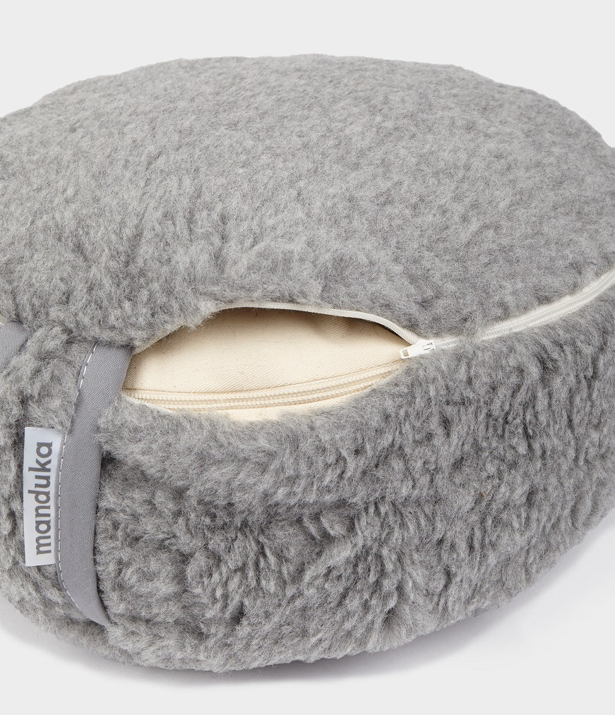 manduka-nz-woll-meditationskissen-buchweizen-wolle-wirbels-ulen-support image 3