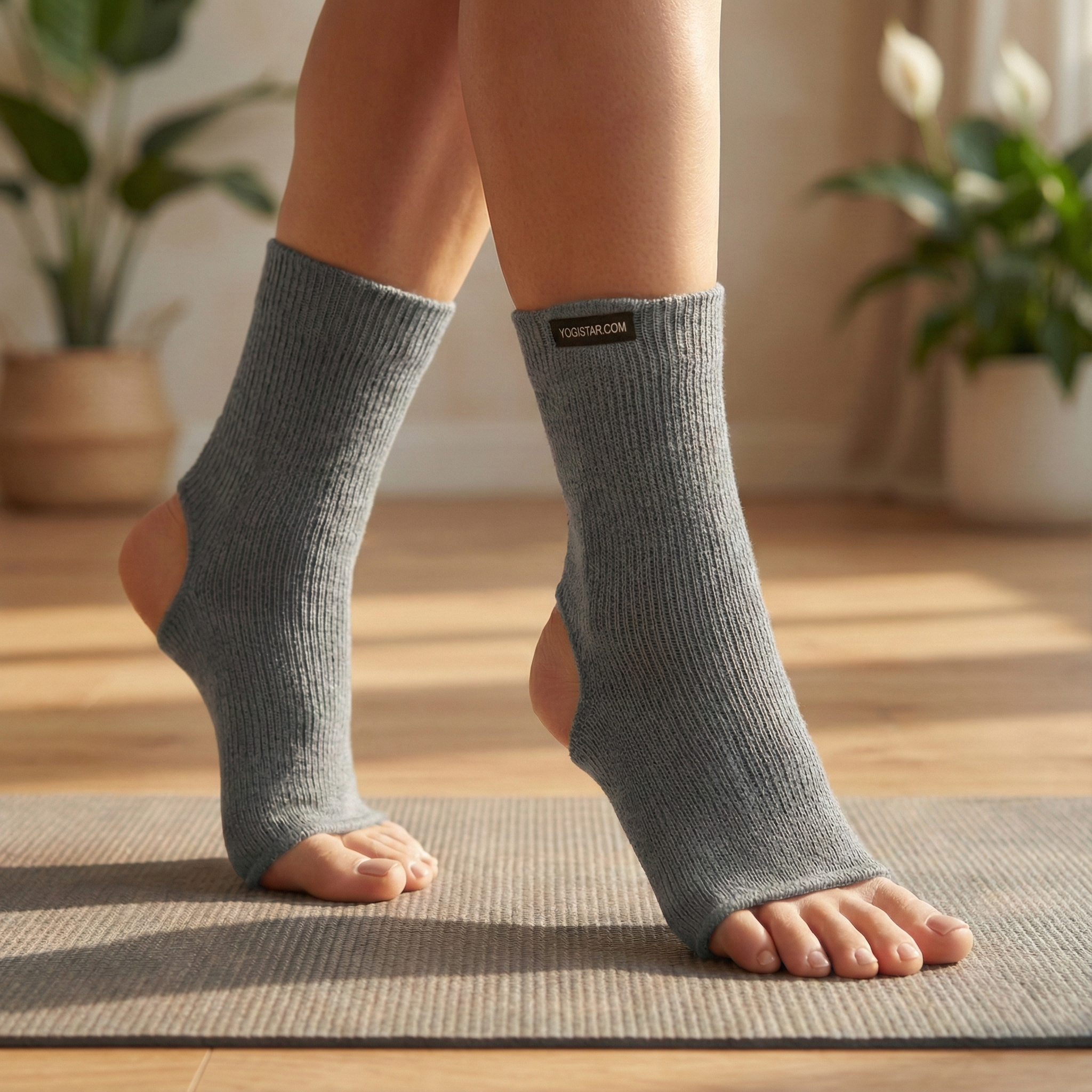 yogistar-yoga-socken-mit-offener-zehen-und-fersenpartie image 2