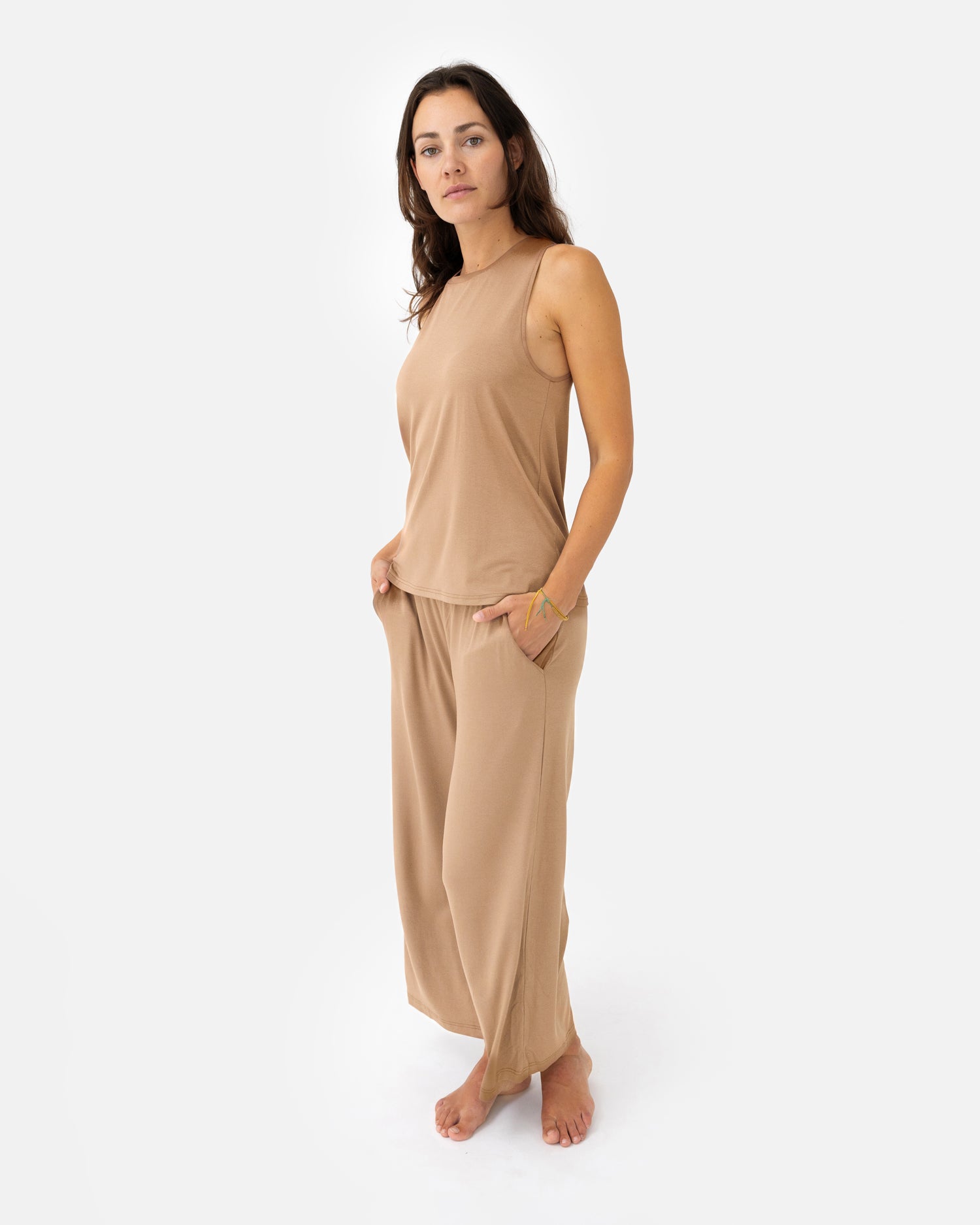 lotuscrafts-naima-top-lockeres-yoga-tanktop-aus-viskose image 8