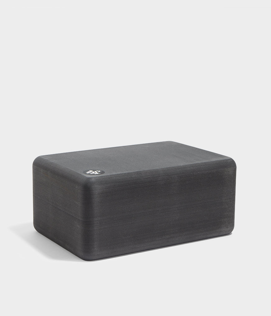 manduka-recycelter-schaumstoff-yogablock image 2