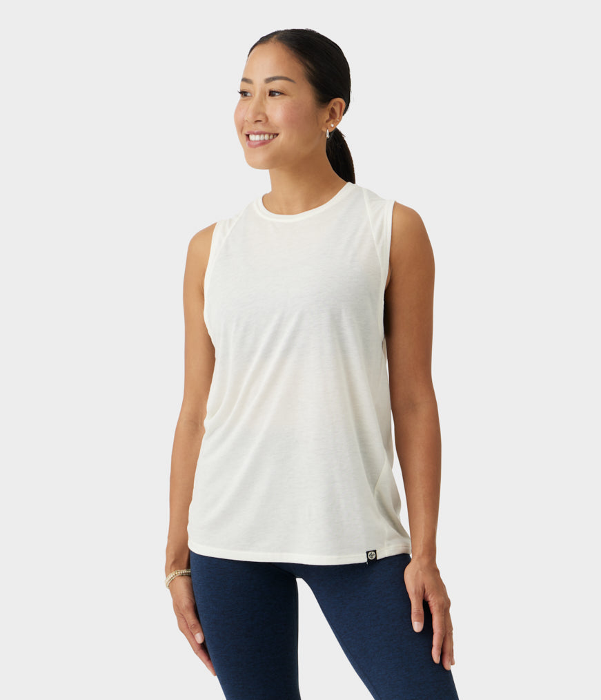 manduka-atmana-tanktop-leichtes-recycled-performance-top image 8