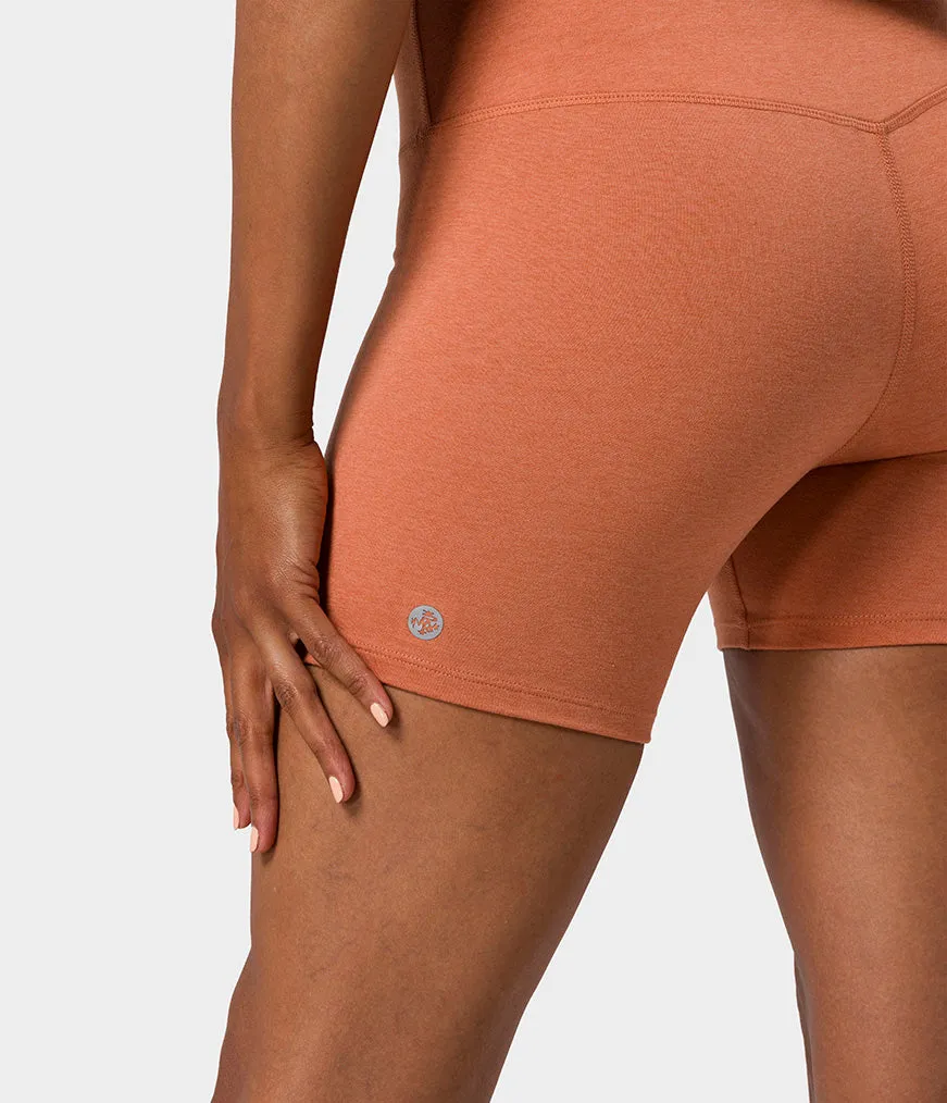 manduka-dhara-shorts-5-enge-biker-shorts-damen image 1