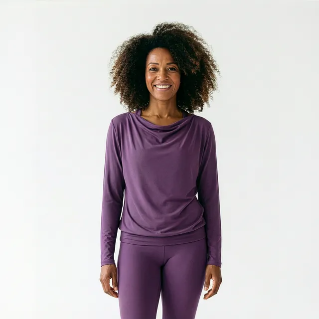 yogistar-yoga-longsleeve-flowing-shakti-ala-elderberry image 1