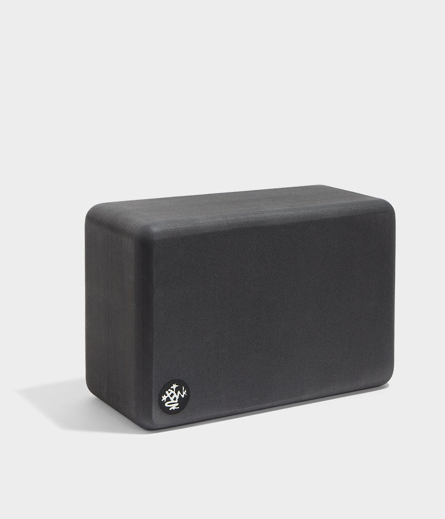 manduka-recycelter-schaumstoff-yogablock image 1