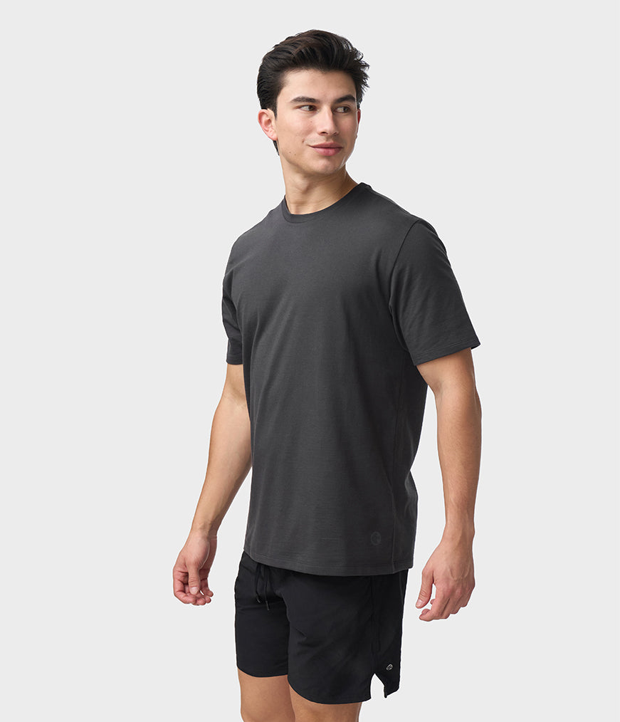 manduka-tadasana-tee-herren-t-shirt image 6