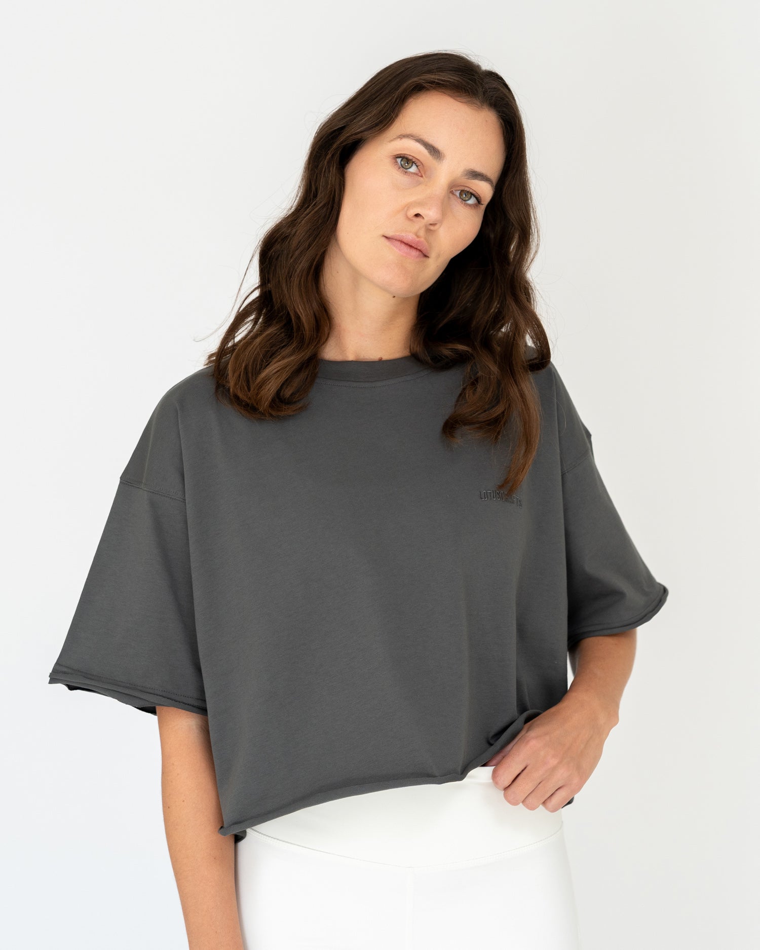 lotuscrafts-eli-womens-tee-short-sleeve-cropped-bio-baumwolle image 1