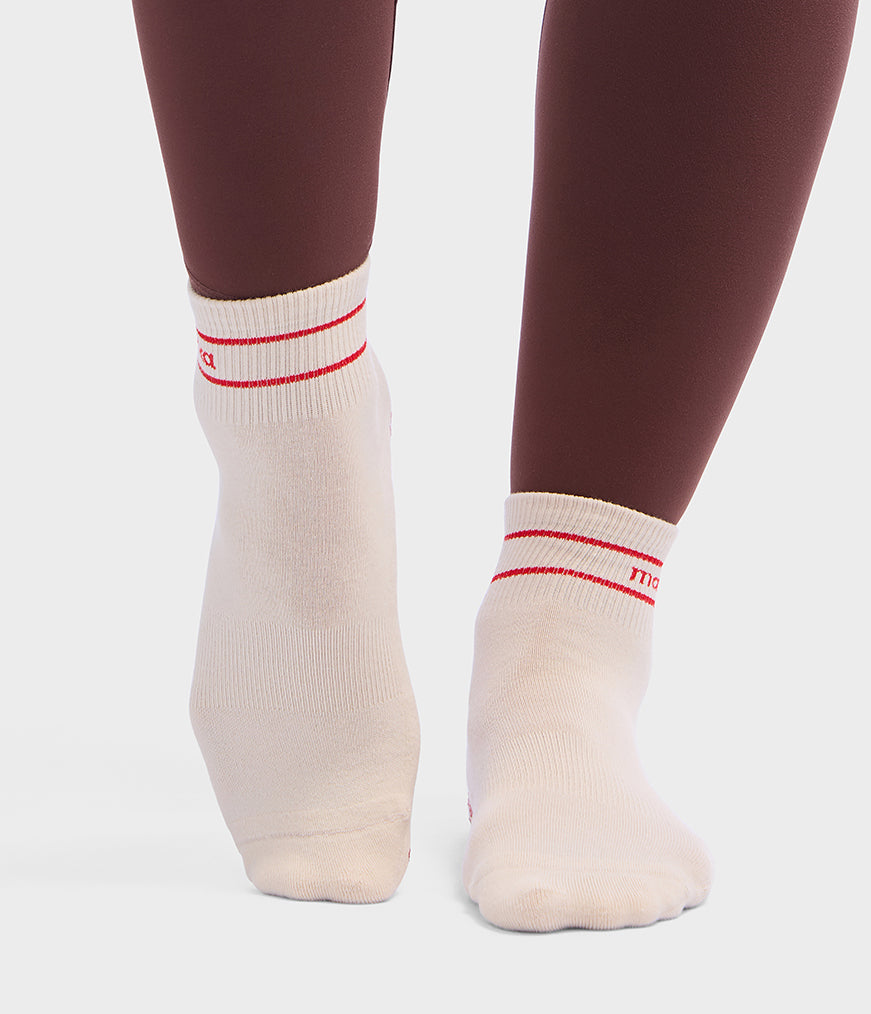 manduka-equilibria-pilates-kn-chelsocken-mit-grip image 2