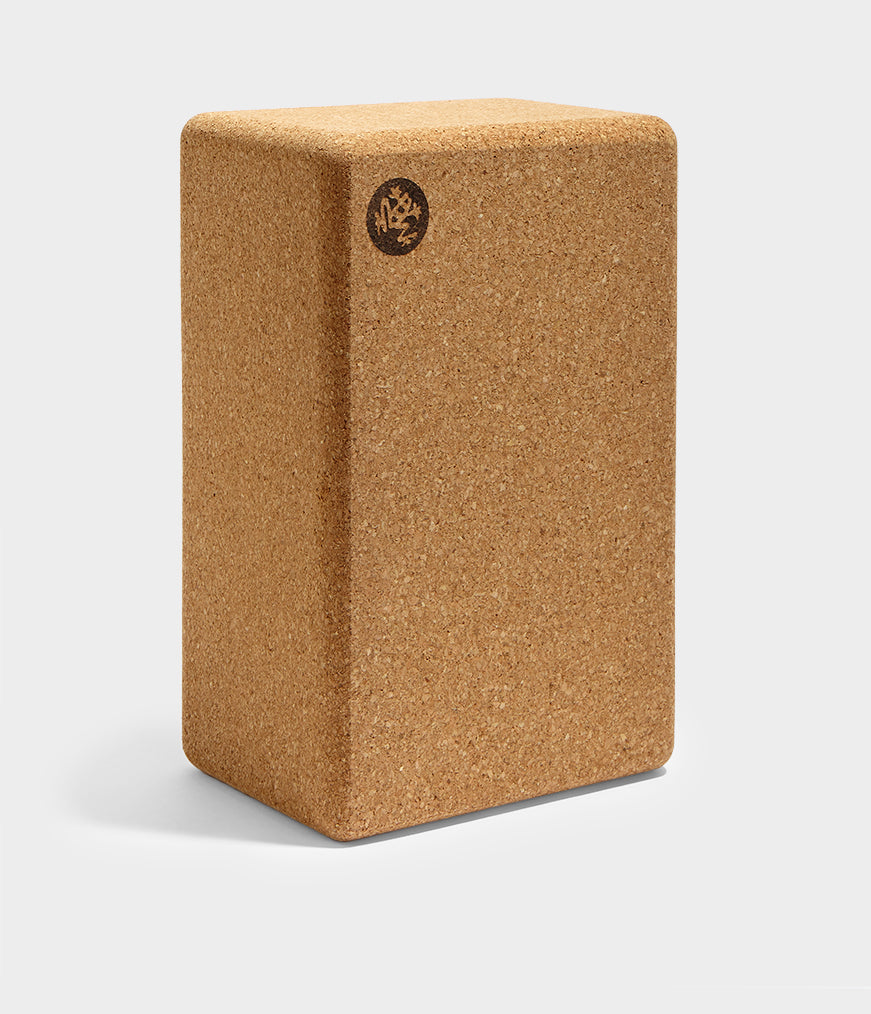 manduka-kork-yogablock image 3