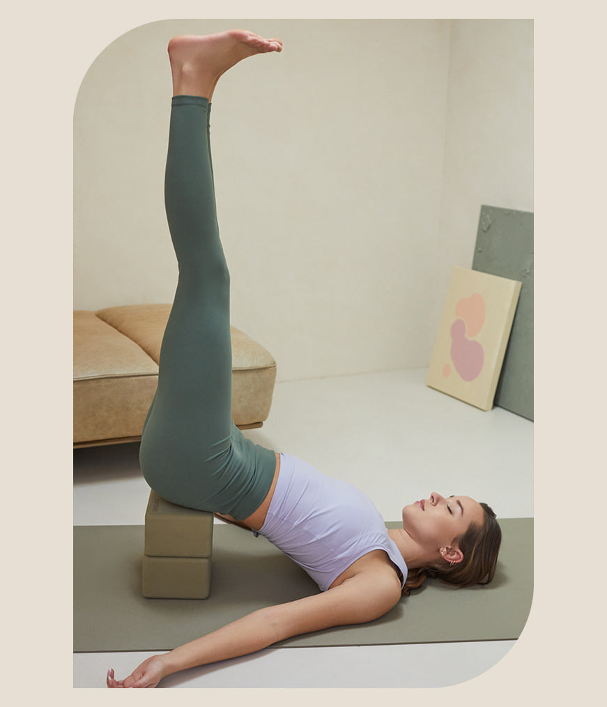 manduka-recycelter-schaumstoff-yogablock image 7