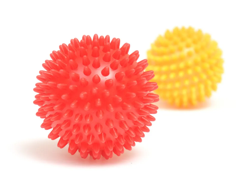 yogistar-massage-ball-noppenball-igelball-7-cm image 1