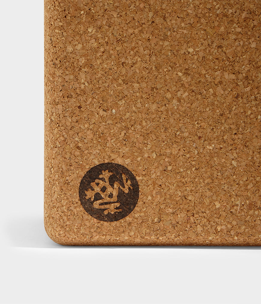 manduka-kork-yogablock image 4