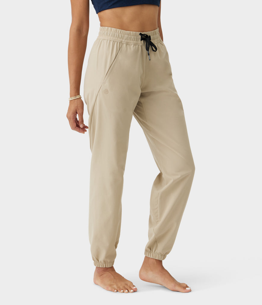 manduka-cntr-damen-yoga-hose-schmal image 6