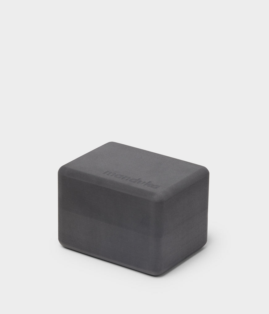 manduka-recycled-foam-mini-yogablock-10-x-11-5-x-15-cm image 3