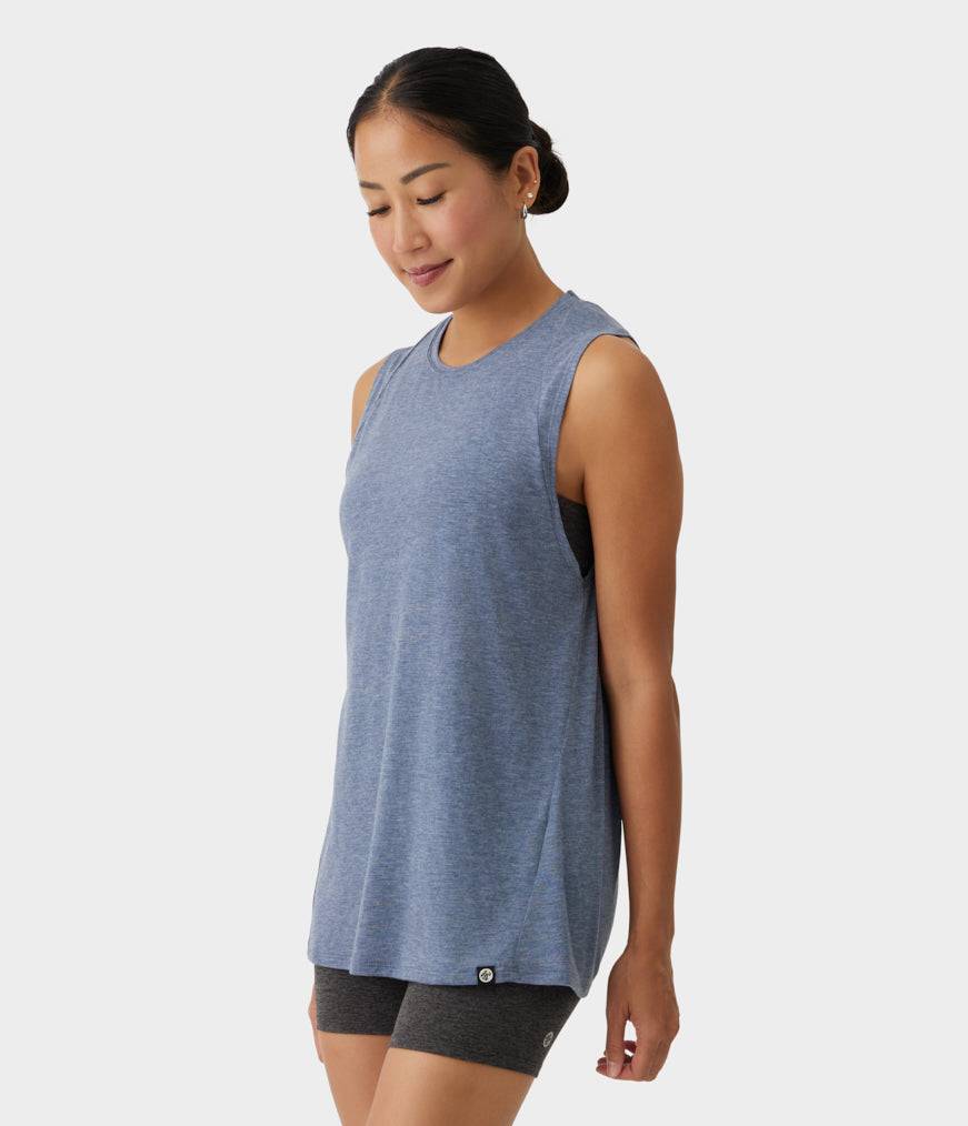 manduka-atmana-tanktop-leichtes-recycled-performance-top image 7