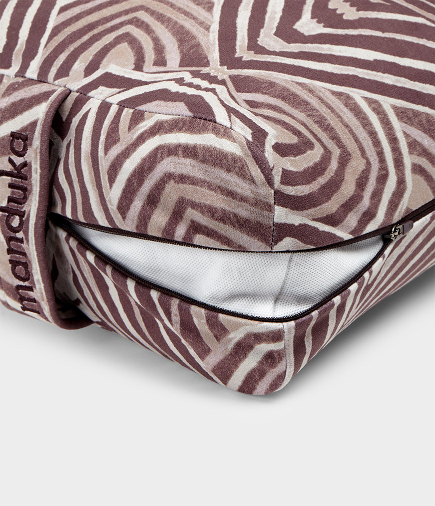 manduka-equa-rechteckiges-bolster-kissen image 7