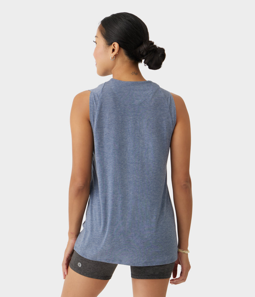 manduka-atmana-tanktop-leichtes-recycled-performance-top image 2