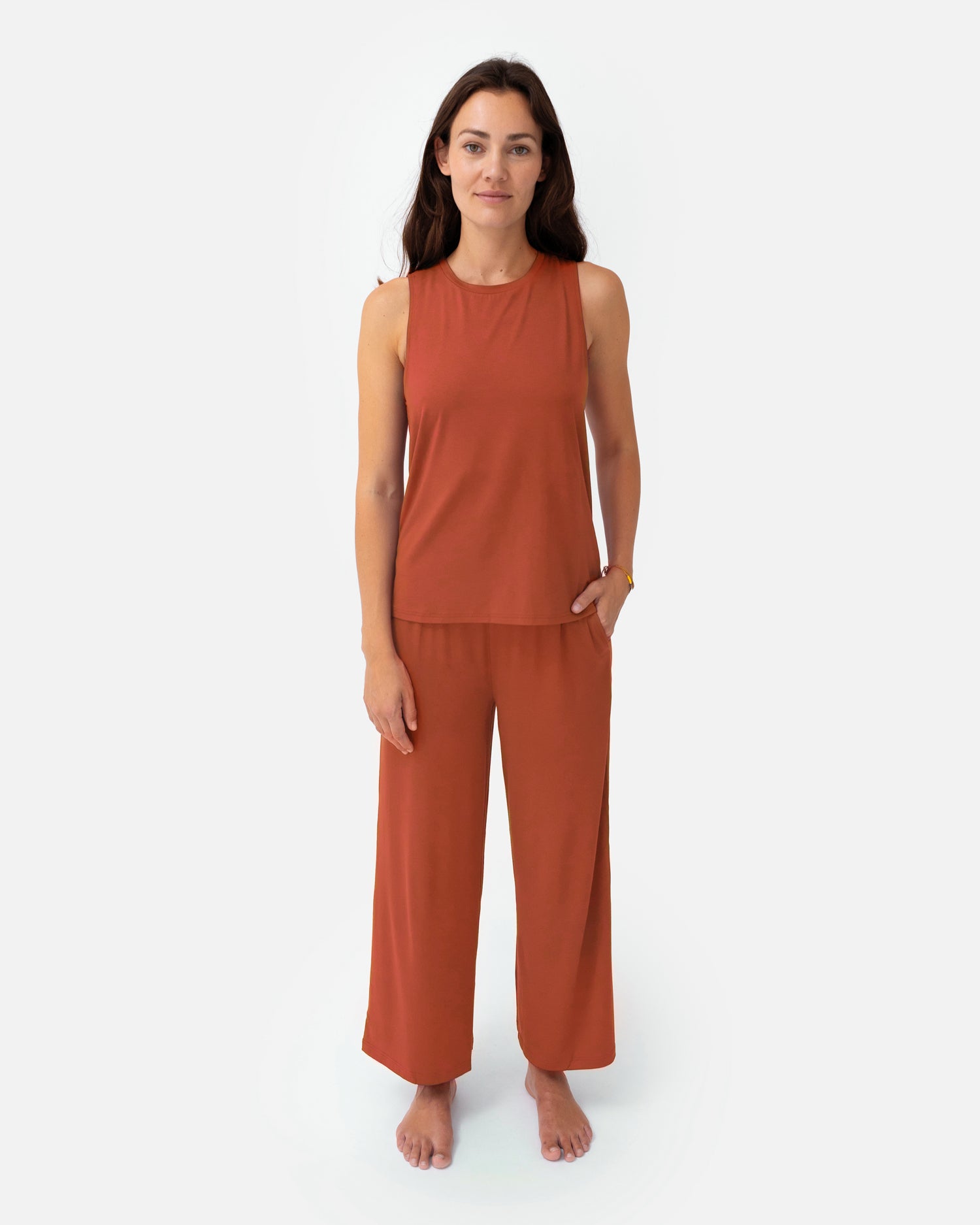 lotuscrafts-naima-top-lockeres-yoga-tanktop-aus-viskose image 3