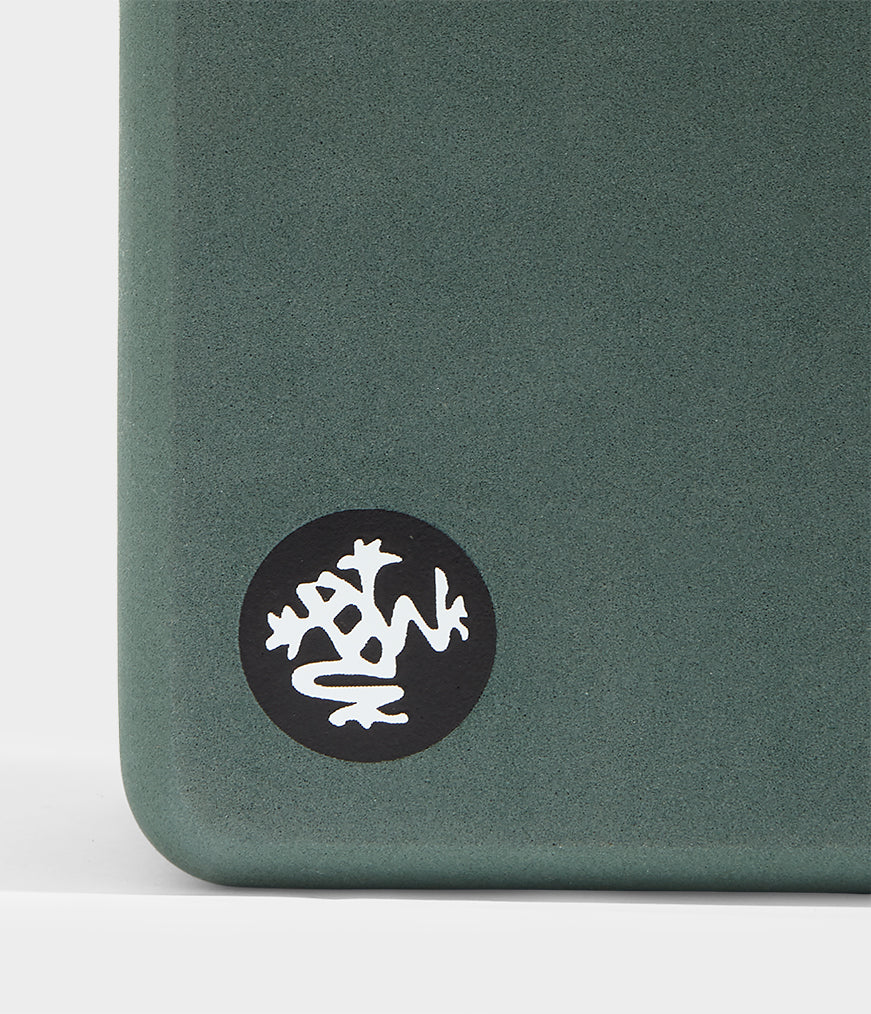 manduka-lean-recycled-foam-yoga-block image 3